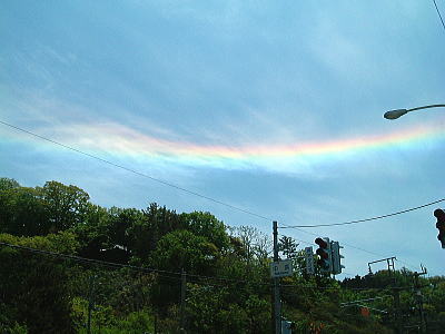 晴天の現象「横の虹」